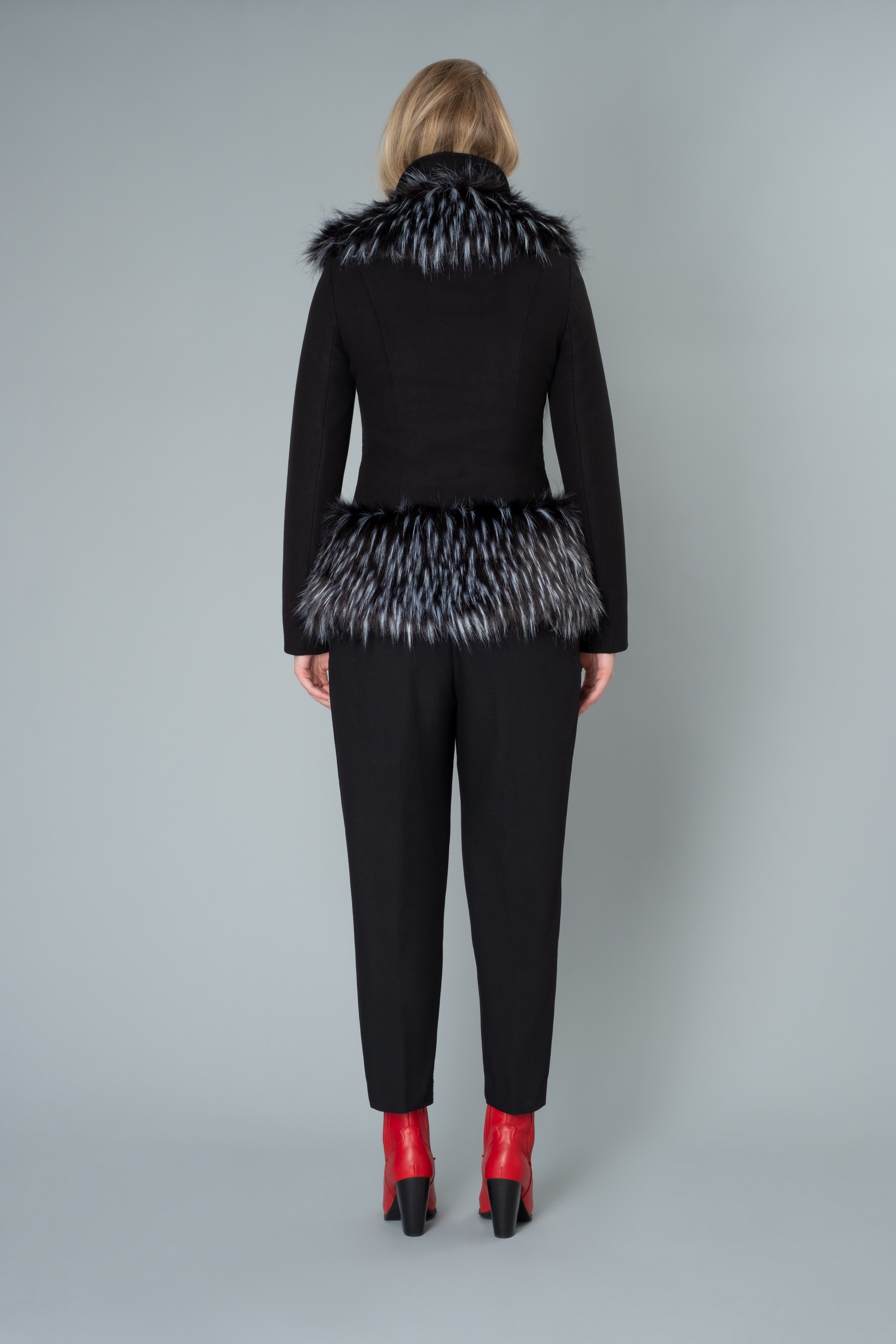 ПАЛЬТО ЖЕНСКОЕ УТЕПЛЕННОЕ 6-9190-1