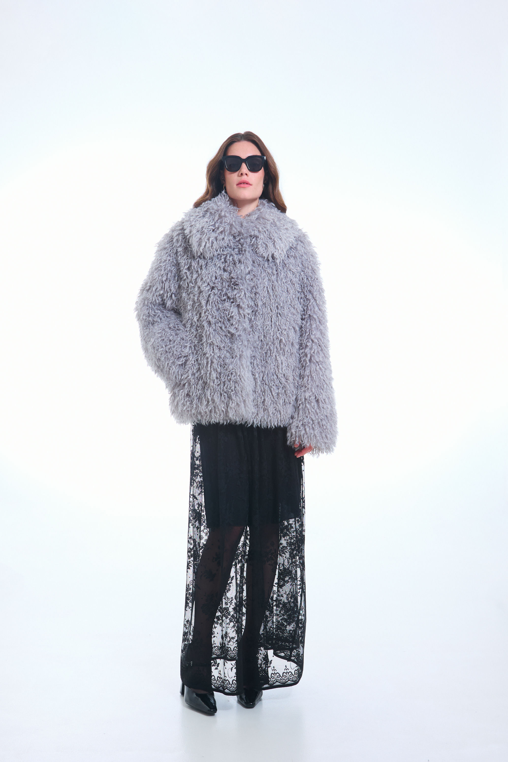 ПАЛЬТО ЖЕНСКОЕ ИЗ ИСКУССТВЕННОГО МЕХА 9-1796