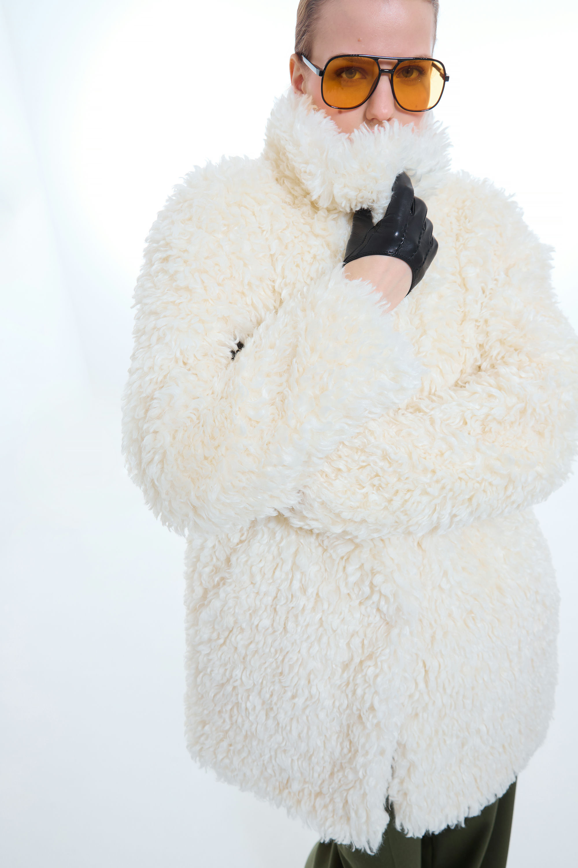 ПАЛЬТО ЖЕНСКОЕ ИЗ ИСКУССТВЕННОГО МЕХА 9-1473