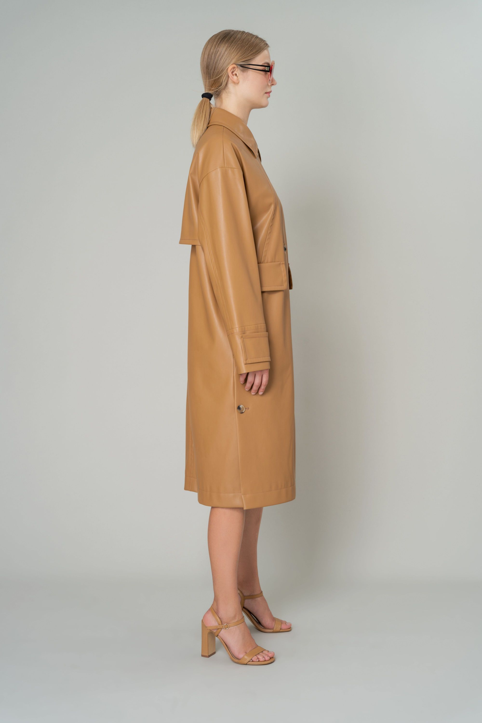 Плащ женский 2-11845-1