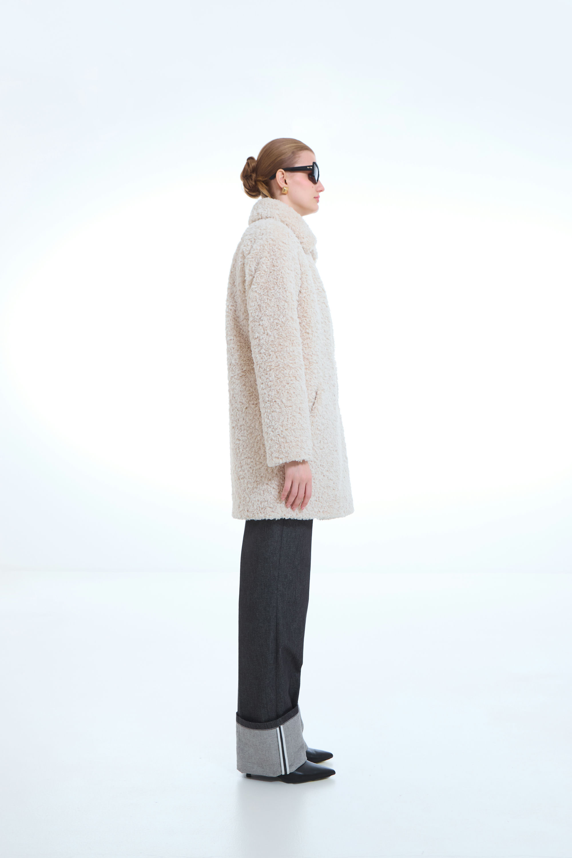 ПАЛЬТО ЖЕНСКОЕ ИЗ ИСКУССТВЕННОГО МЕХА 9-1596