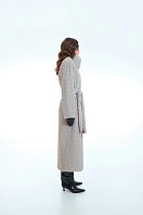 ПАЛЬТО ЖЕНСКОЕ ИЗ ИСКУССТВЕННОГО МЕХА 9-1969. Фото 4.